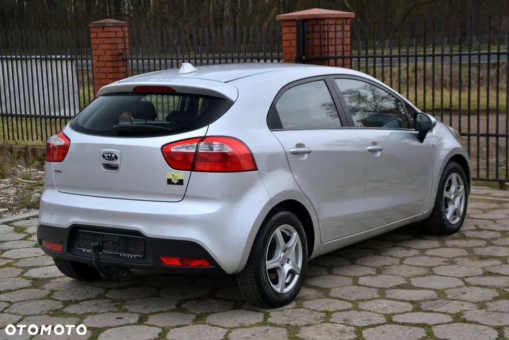 Kia Rio 1.4 Spirit - 9