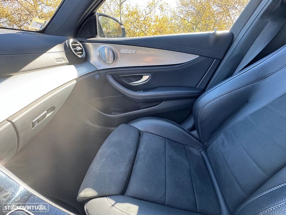 Mercedes-Benz E 300 de AMG Line 4Matic - 12