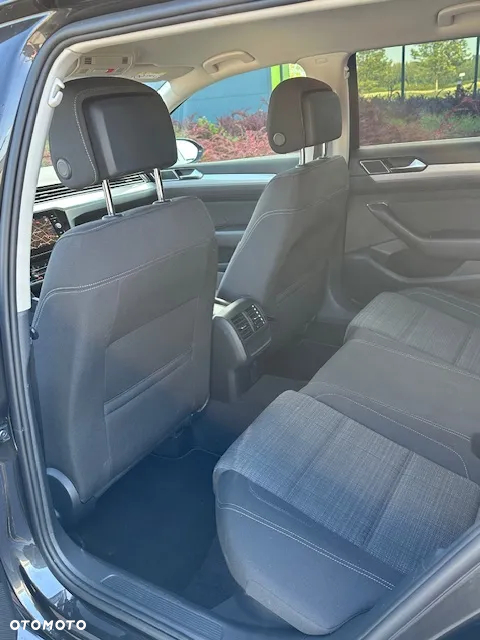 Volkswagen Passat 2.0 TDI EVO Business DSG - 10