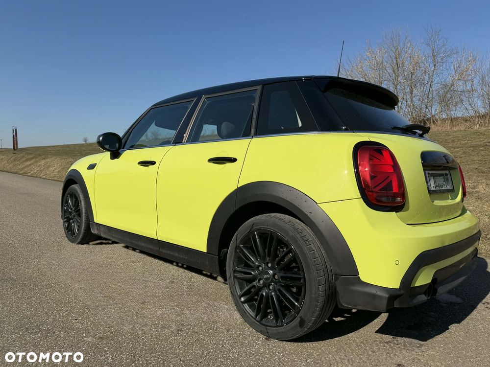 MINI Cooper Standard - 10