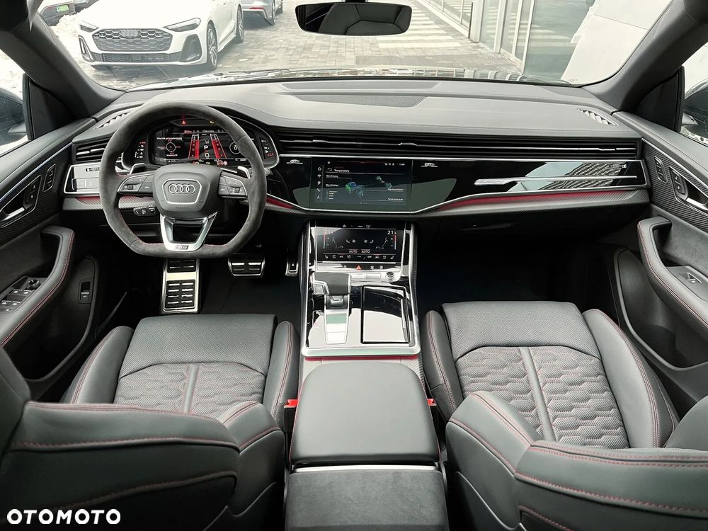 Audi RS Q8 - 24