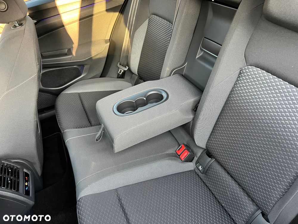 Volkswagen Golf 1.5 TSI EVO Active - 12