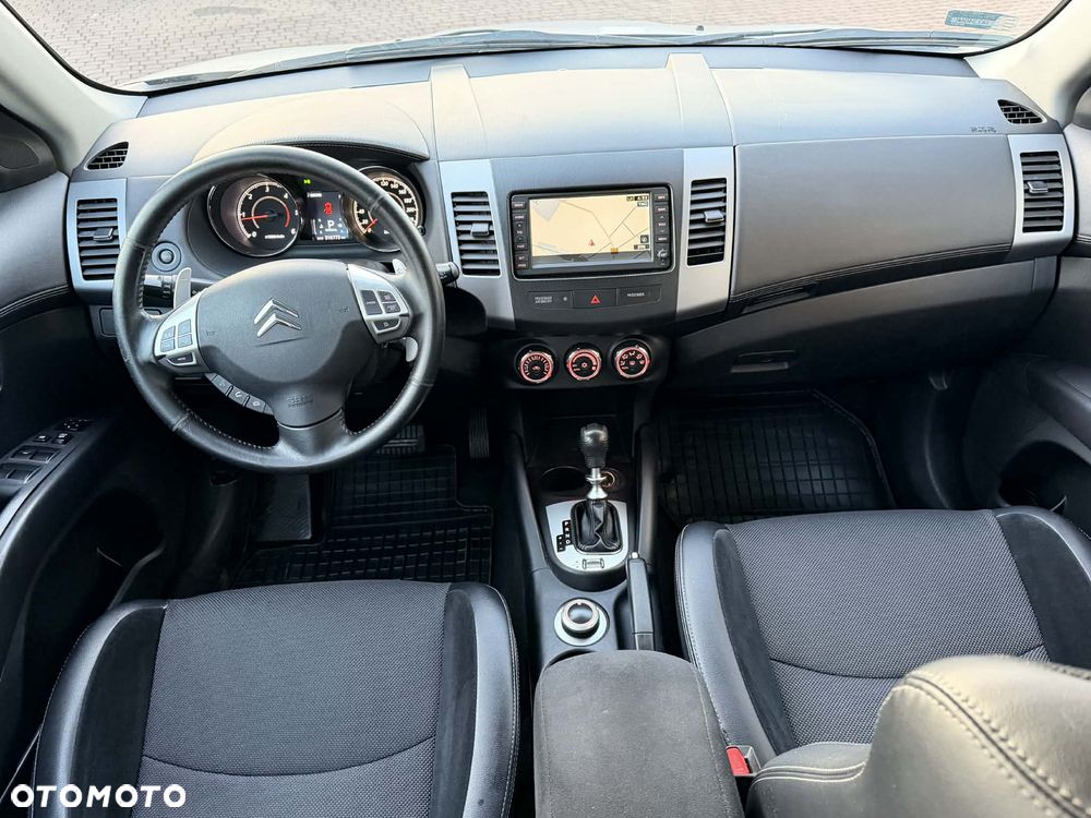 Citroën C-Crosser - 11