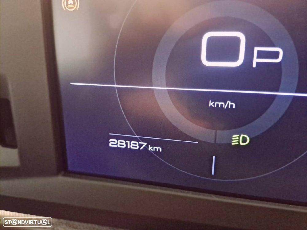 Peugeot 5008 1.2 Hybrid Allure e-DCS6 - 13
