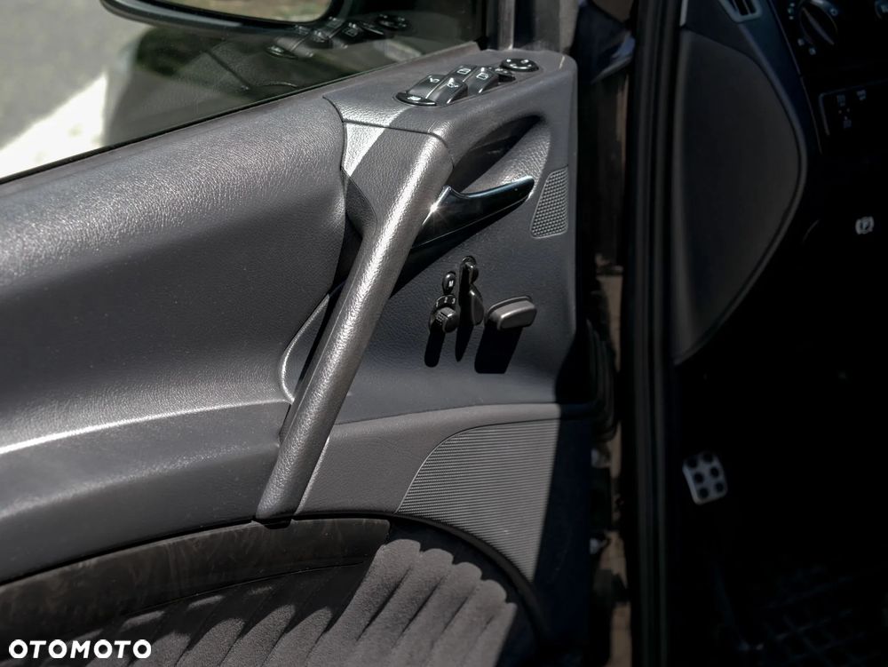 Mercedes-Benz Viano - 18