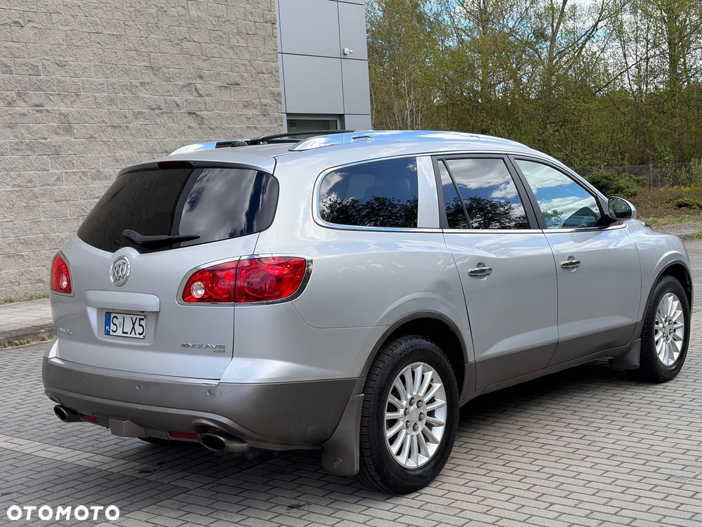 Buick Enclave - 3