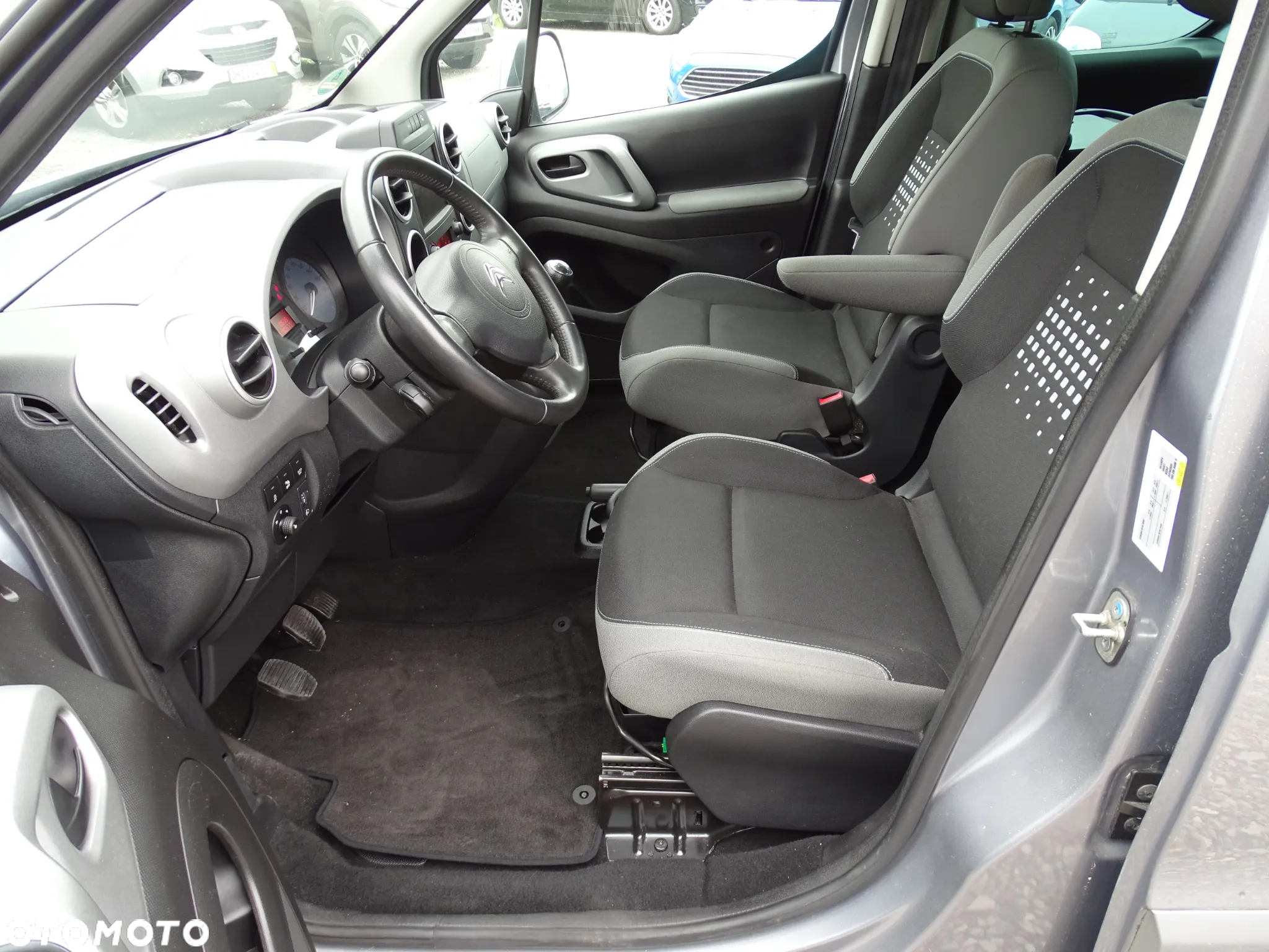 Citroën Berlingo Multispace BlueHDi 120 S&S SELECTION - 24