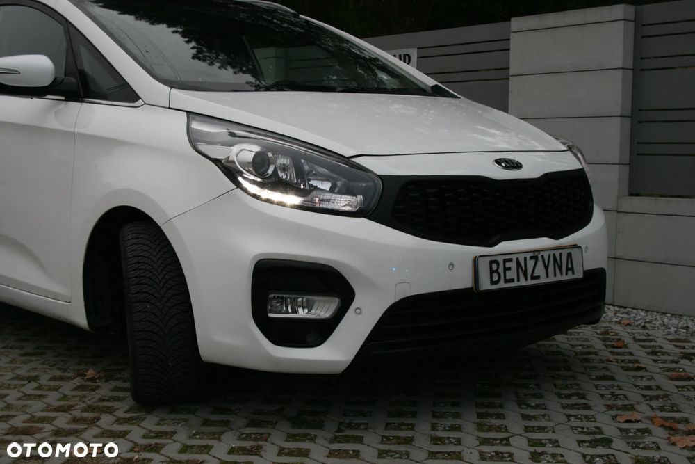 Kia Carens 1.7 CRDi M 7os - 27