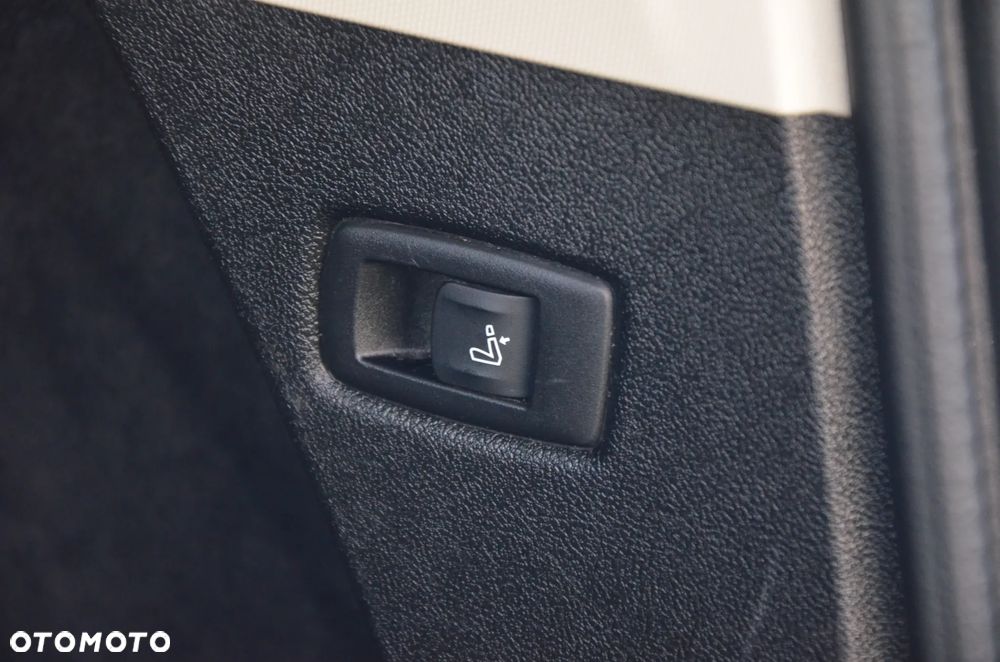 BMW Seria 5 520d Luxury Line - 34