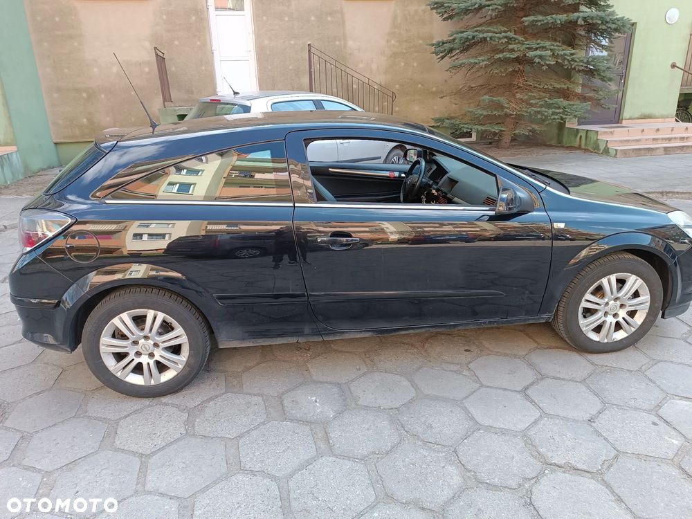 Opel Astra 1.8 - 17