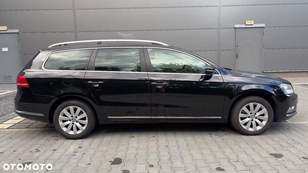 Volkswagen Passat 1.6 TDI DPF BlueMotion Technology Highline - 4