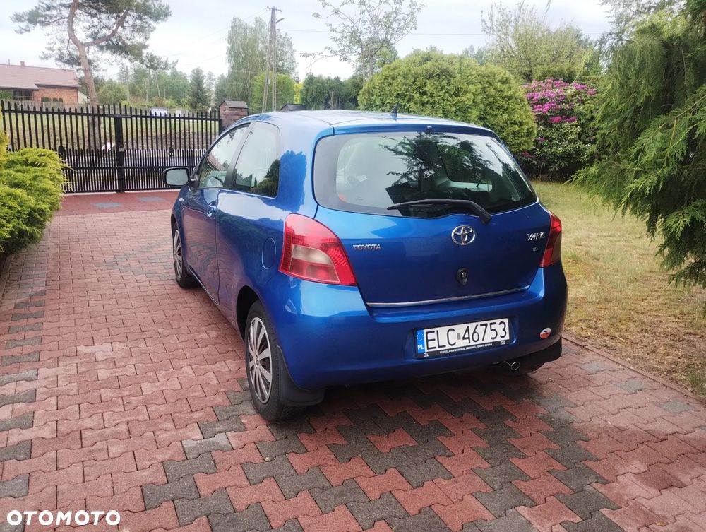 Toyota Yaris - 8