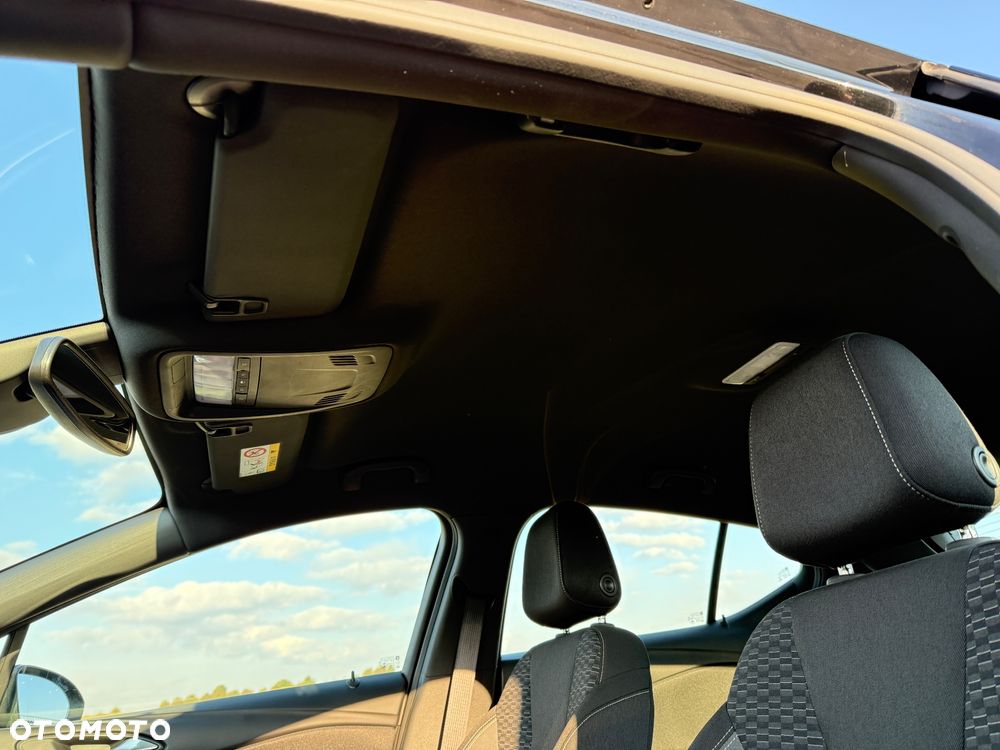 Opel Astra 1.2 Turbo Edition - 28