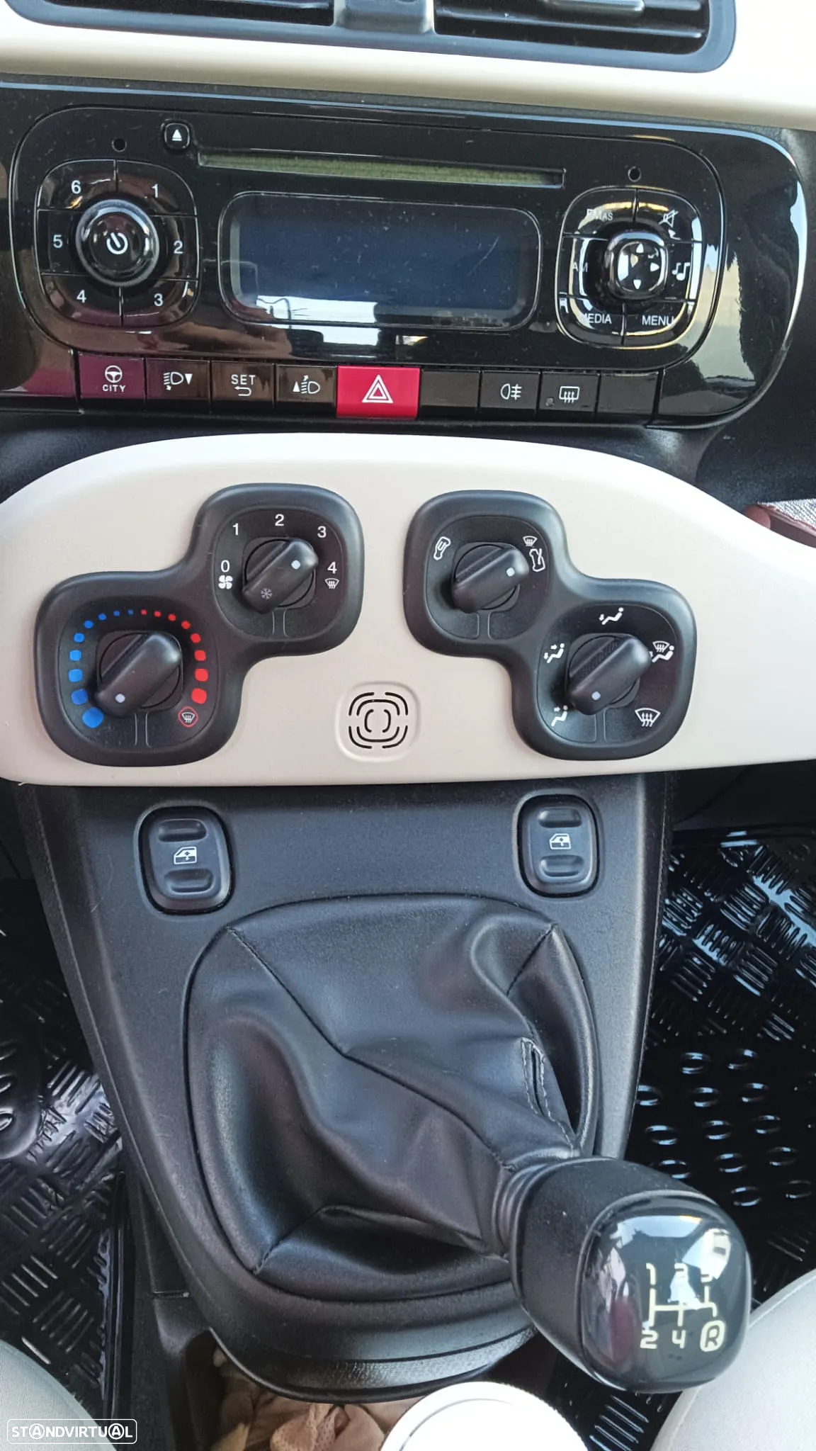 Fiat Panda 1.2 Young - 12