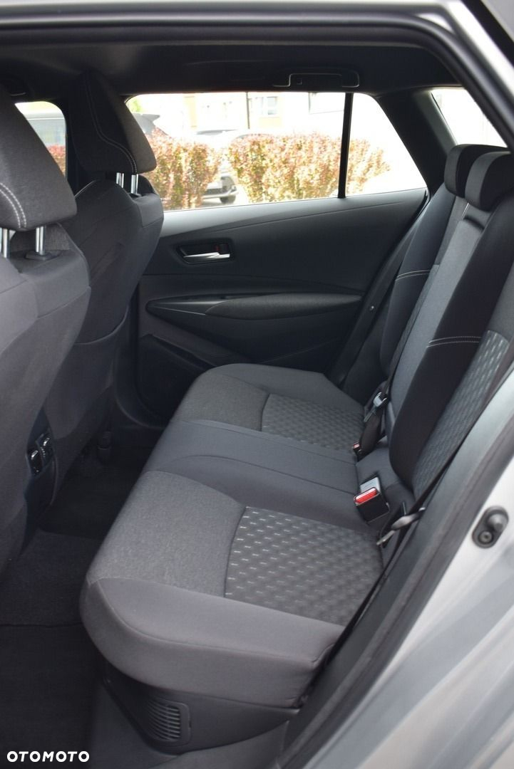 Toyota Corolla - 13