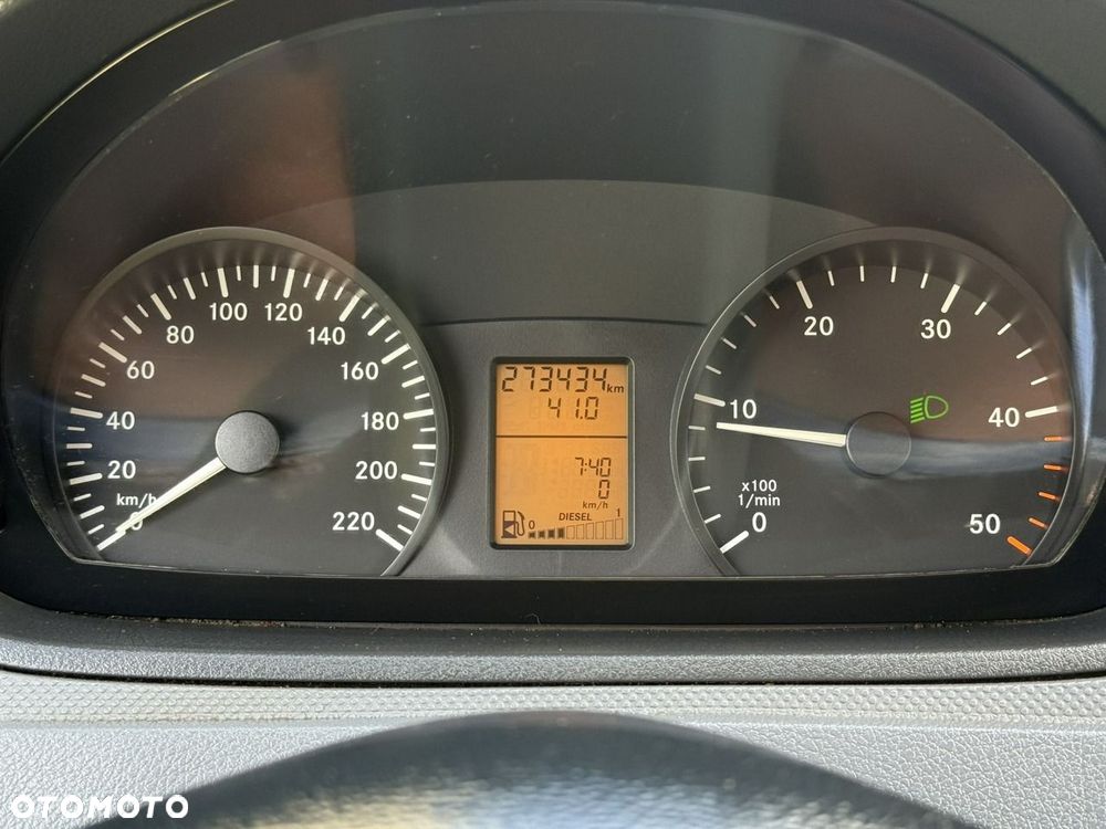Mercedes-Benz Vito Univan 639.605 - 18