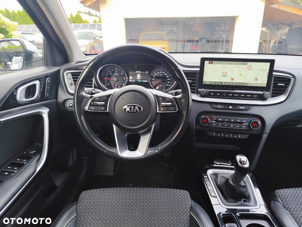 Kia Ceed 1.6 CRDi (48V Mild-Hybrid) Platinum - 5