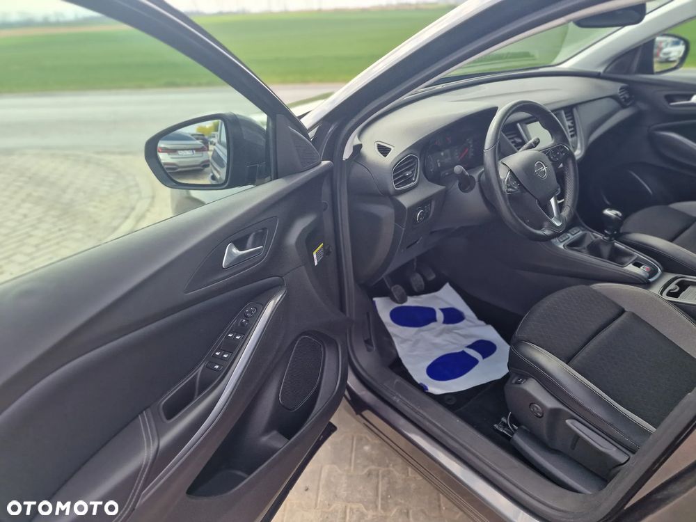 Opel Grandland X 1.2 Start/Stop Design Line - 17
