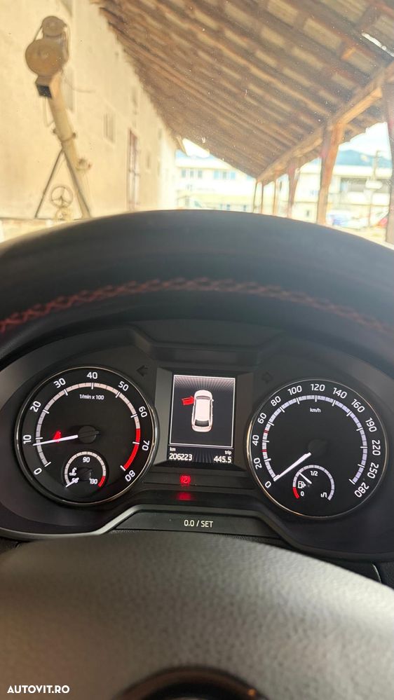 Skoda Octavia 2.0 TSI (Green tec) RS - 13