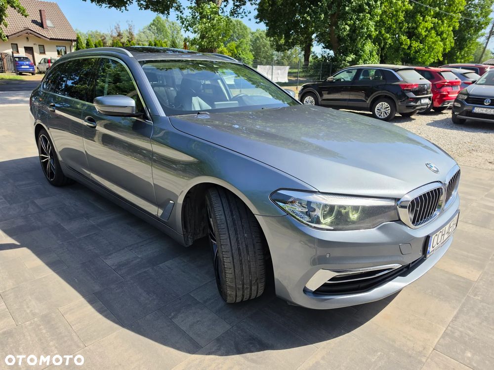 BMW Seria 5 525d Luxury Line sport - 9