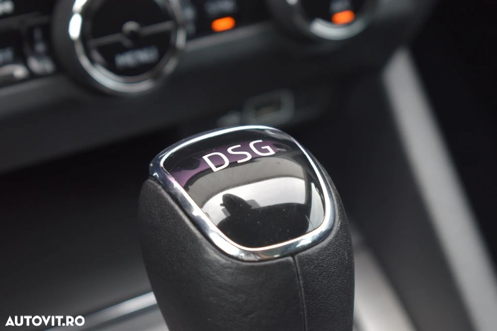 Skoda Octavia 2.0 TDI AMBITION DSG - 35