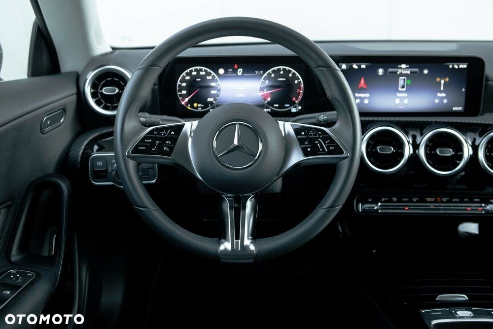 Mercedes-Benz CLA 200 mHEV Progressive 7G-DCT - 20