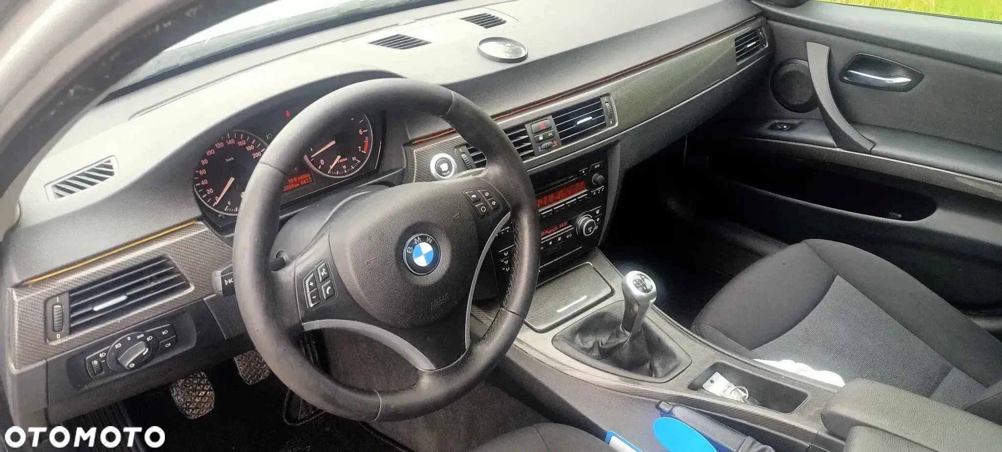 BMW Seria 3 320i - 11