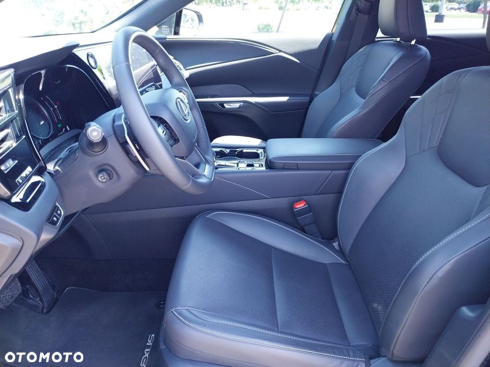 Lexus RX - 21