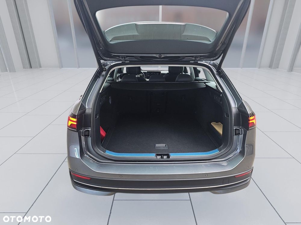 Volkswagen Passat - 20