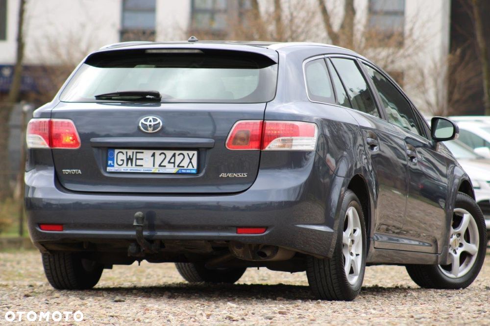 Toyota Avensis 1.6 Business Edition - 35