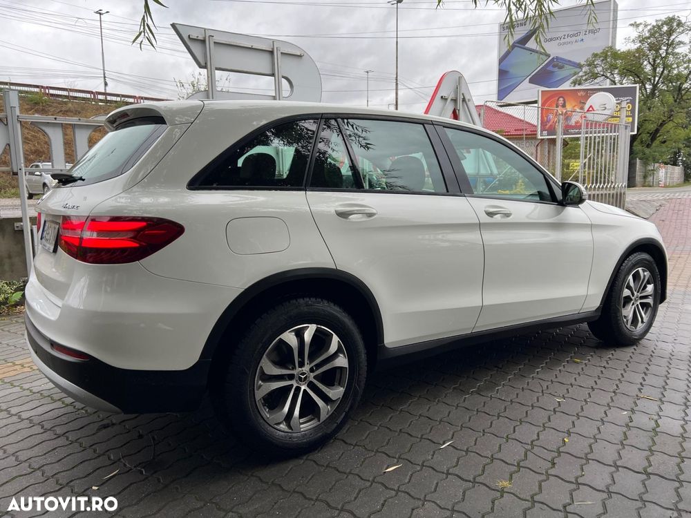 Mercedes-Benz GLC 250 4MATIC - 15