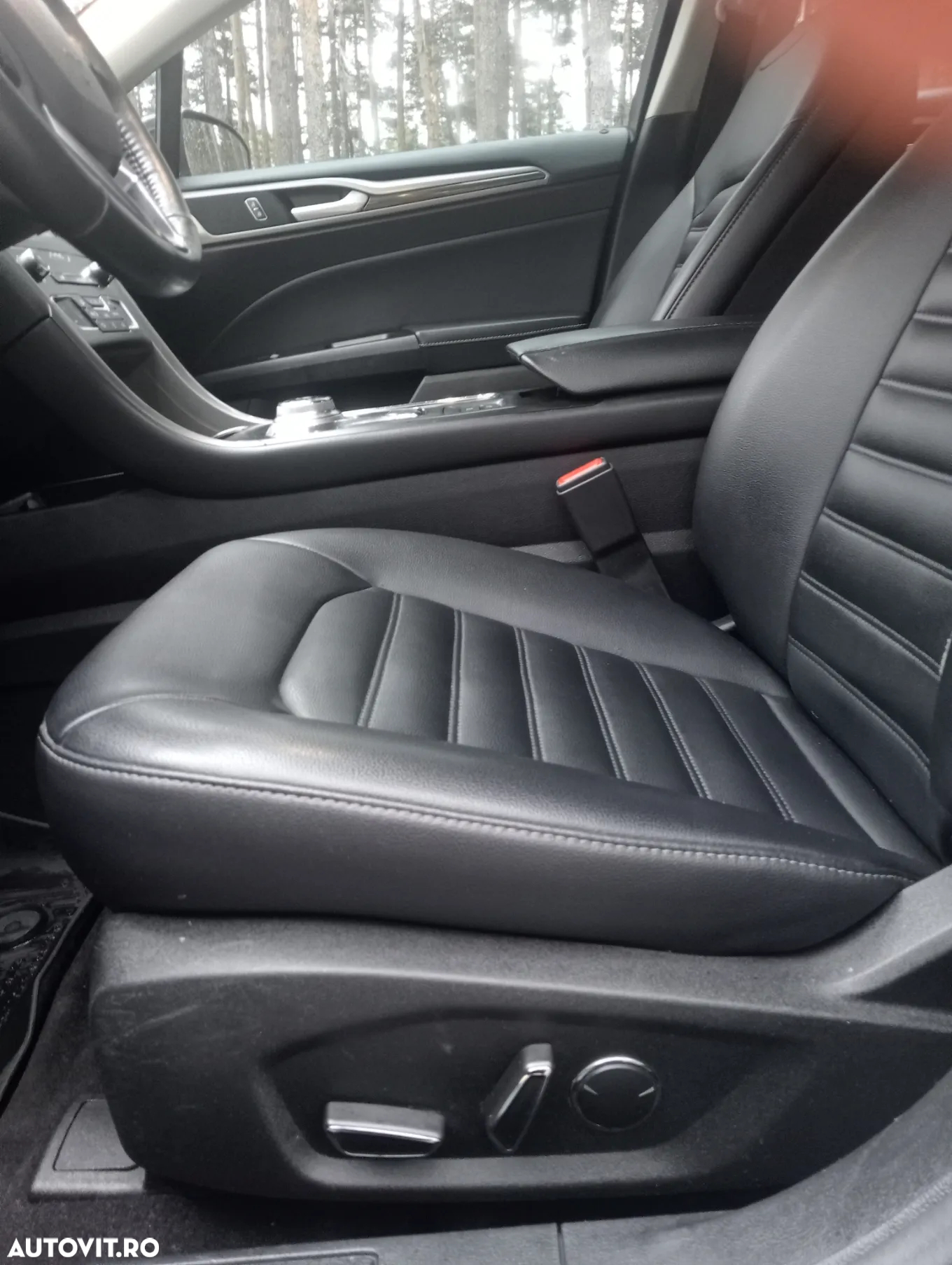 Ford Mondeo 2.0 HEV Titanium - 4