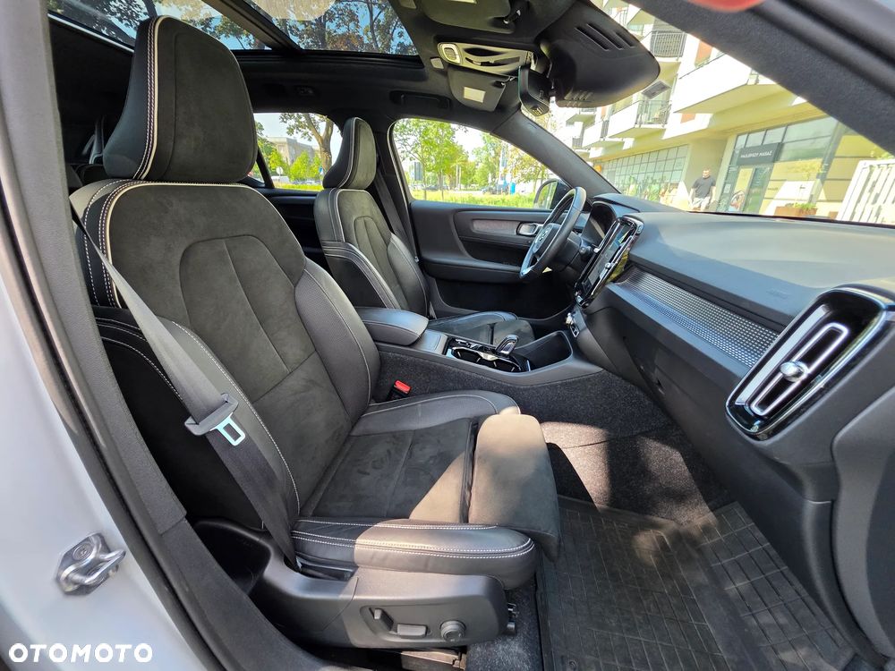 Volvo XC 40 T5 AWD R-Design - 39