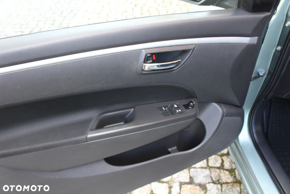 Suzuki Swift - 18