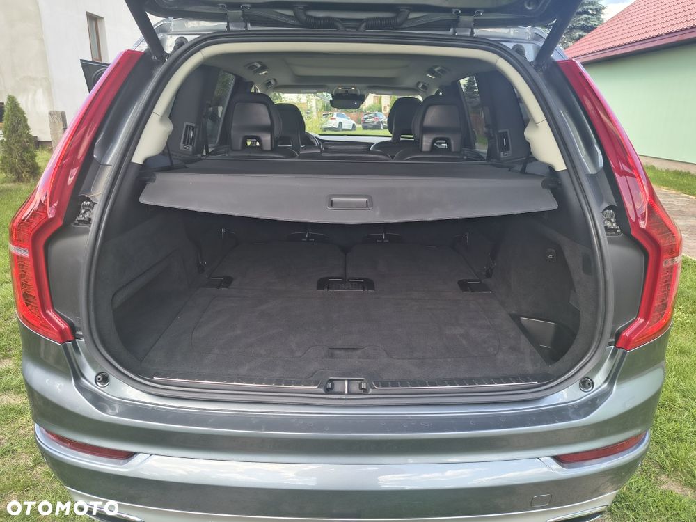Volvo XC 90 - 7