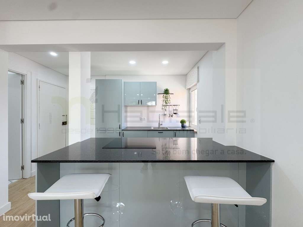 T1 no Estoril remodelado para arrendamento - Grande imagem: 3/12