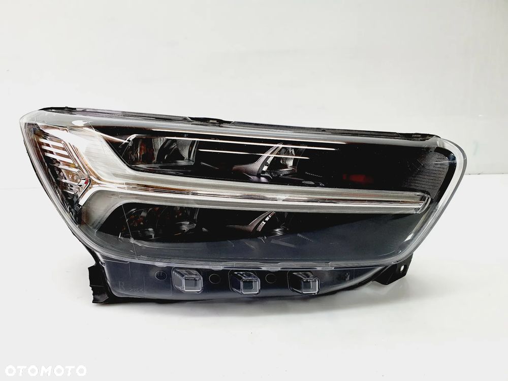 VOLVO XC40 LAMPA PRAWA FULL LED ORYGINAŁ EU! 31655632 - 1