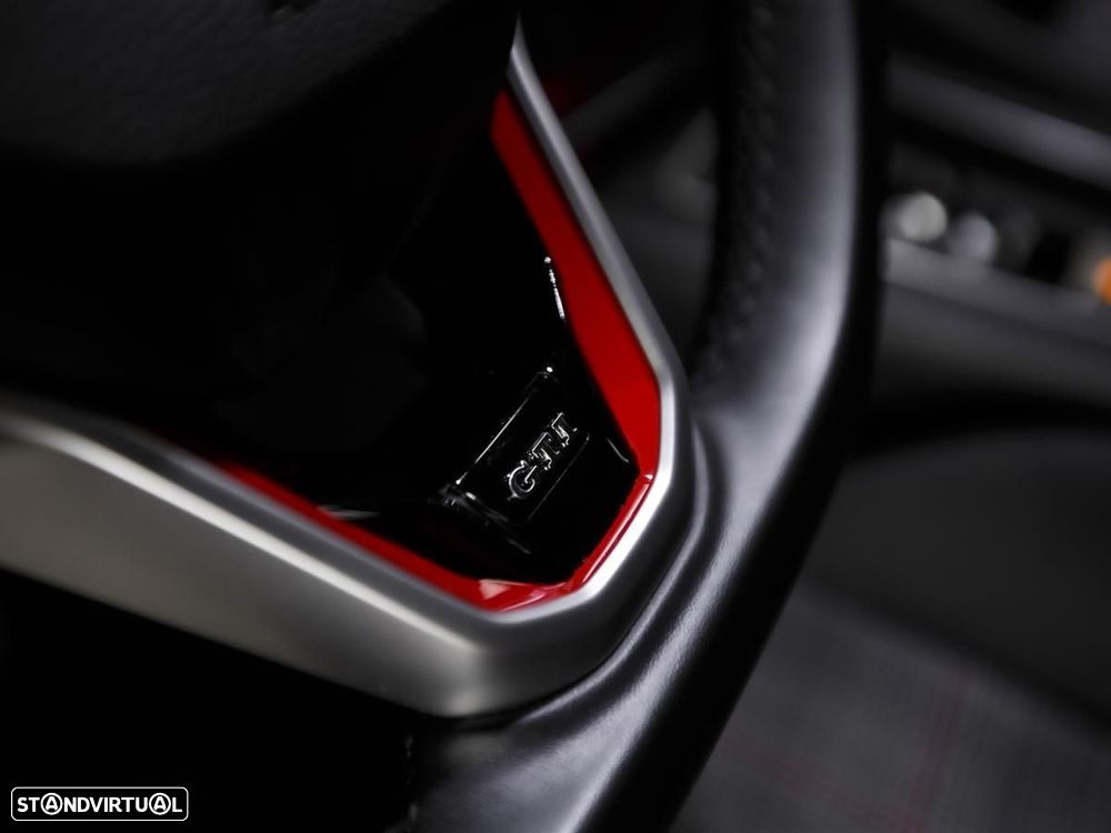 VW Golf 2.0 TSI OPF DSG GTI - 13