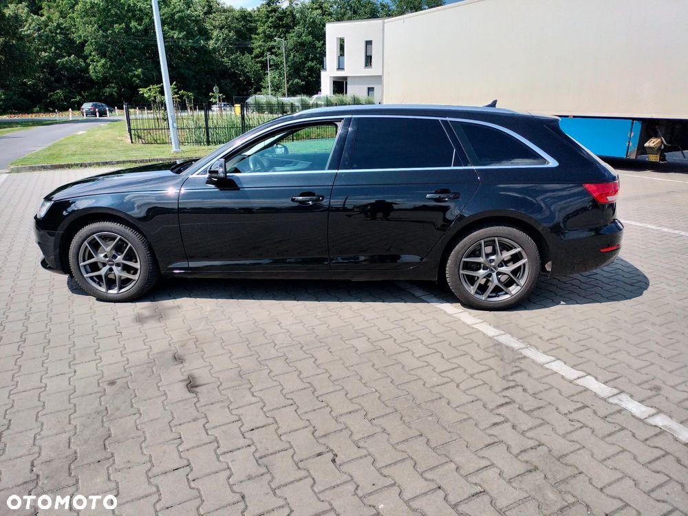 Audi A4 Avant 2018 photo 2