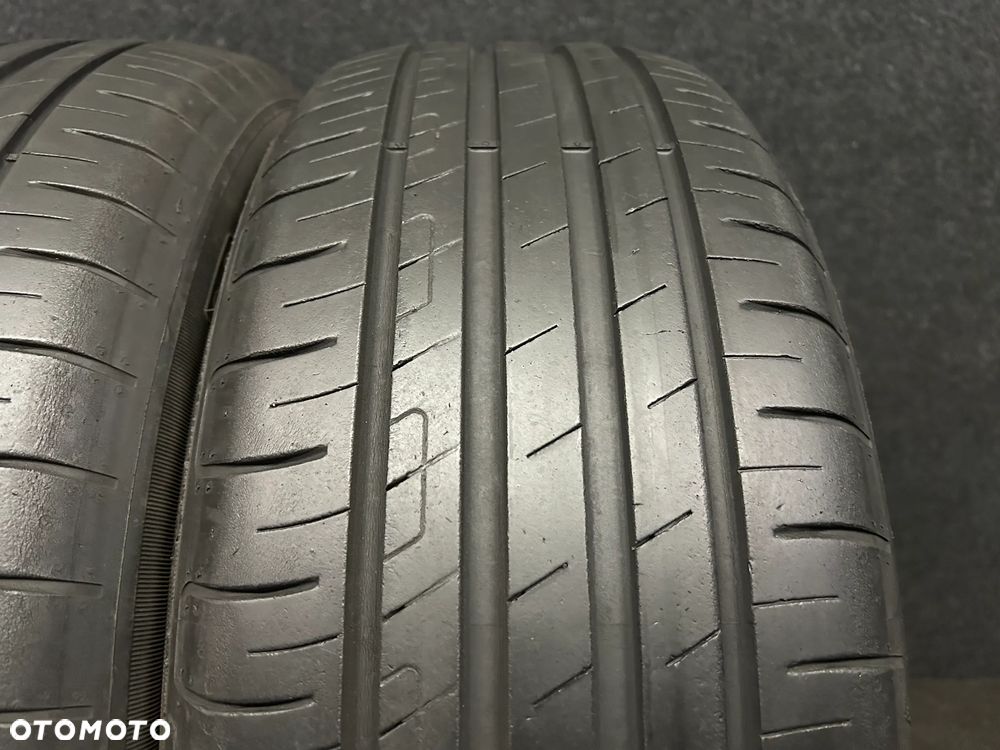 Opony letnie Goodyear EfficientGrip Performance 215/55/17 94V 2szt. - 3