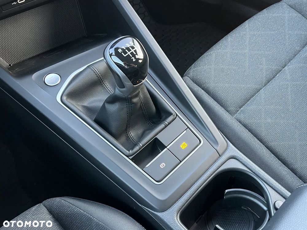 Volkswagen Golf 2.0 TDI Life - 24