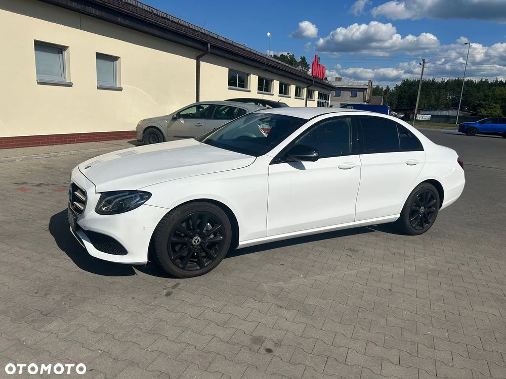 Mercedes-Benz Klasa E 220 d 9G-TRONIC - 2