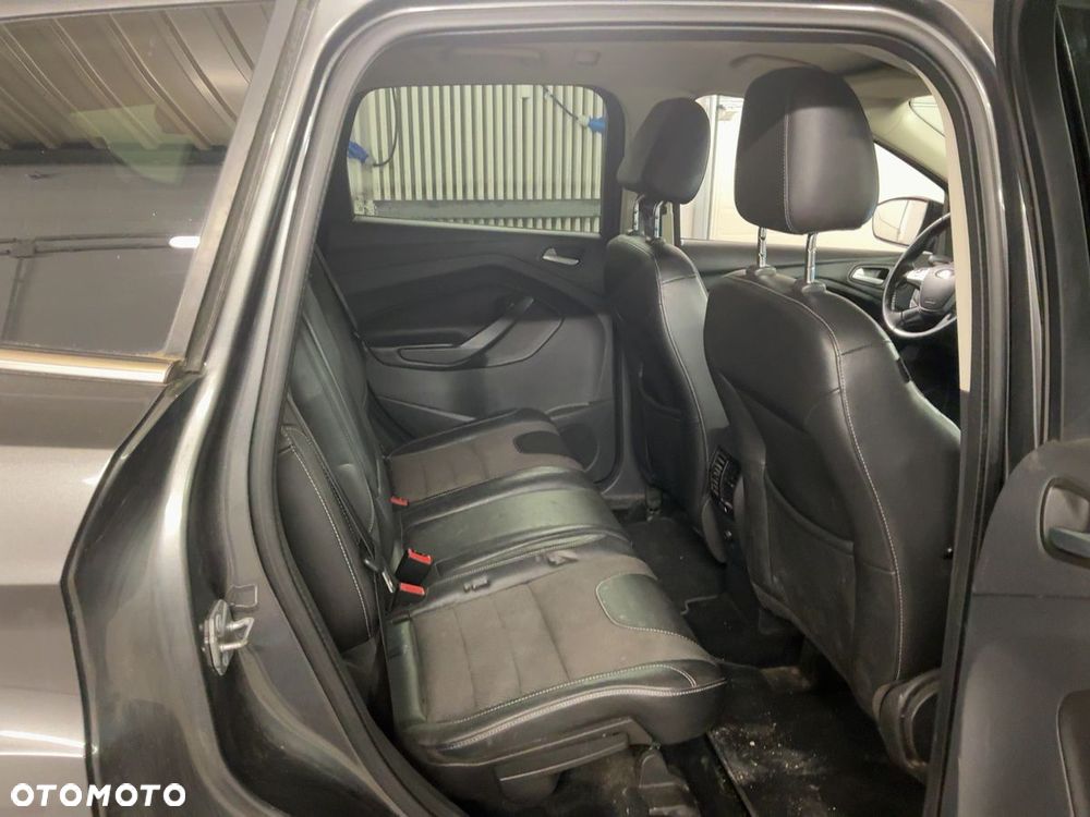 Ford Kuga 2.0 TDCi 2x4 Titanium - 8