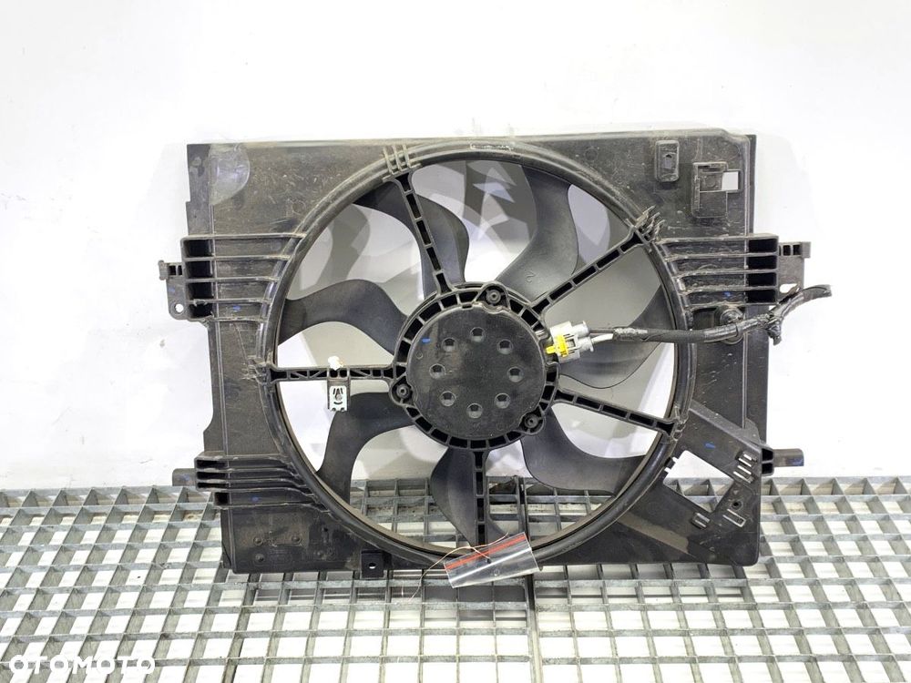 WENTYLATOR CHŁODNICY  RENAULT CLIO V (B7_) 2019 - 2022 1.0 TCe 100 (B7MT) 74 kW [101 KM] benzyna - 2