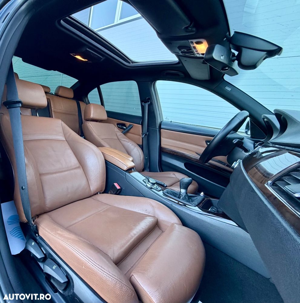 BMW Seria 3 320d Sport Line - 8