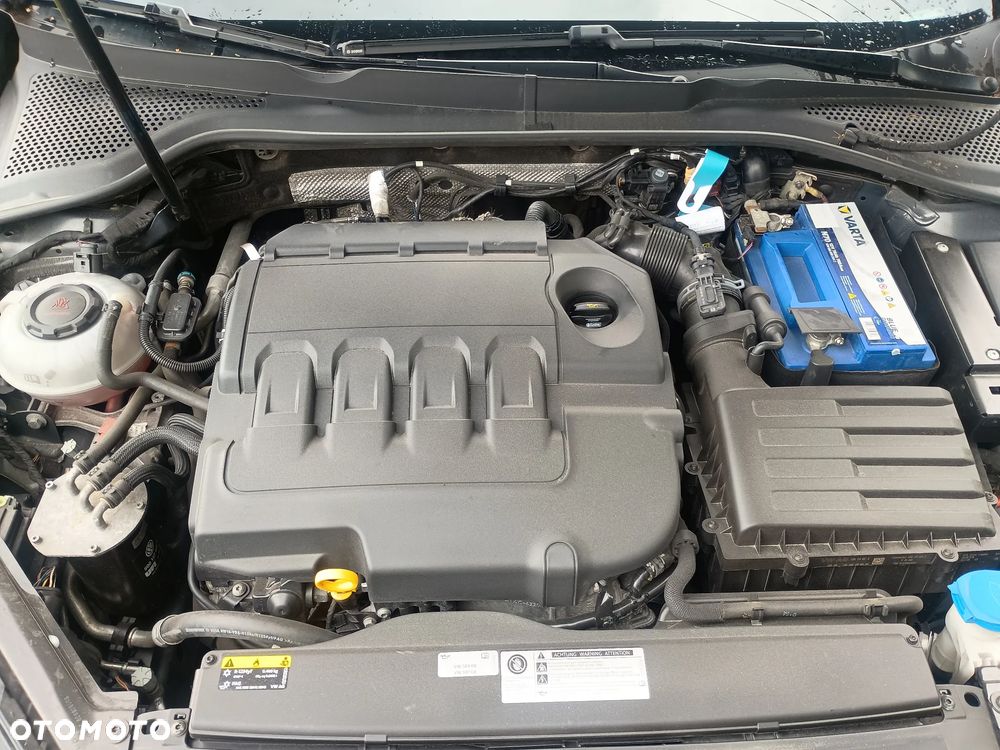Volkswagen Golf 1.6 TDI BMT Comfortline - 8
