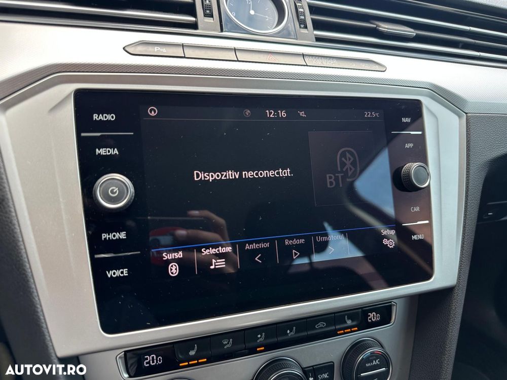Volkswagen Passat - 15