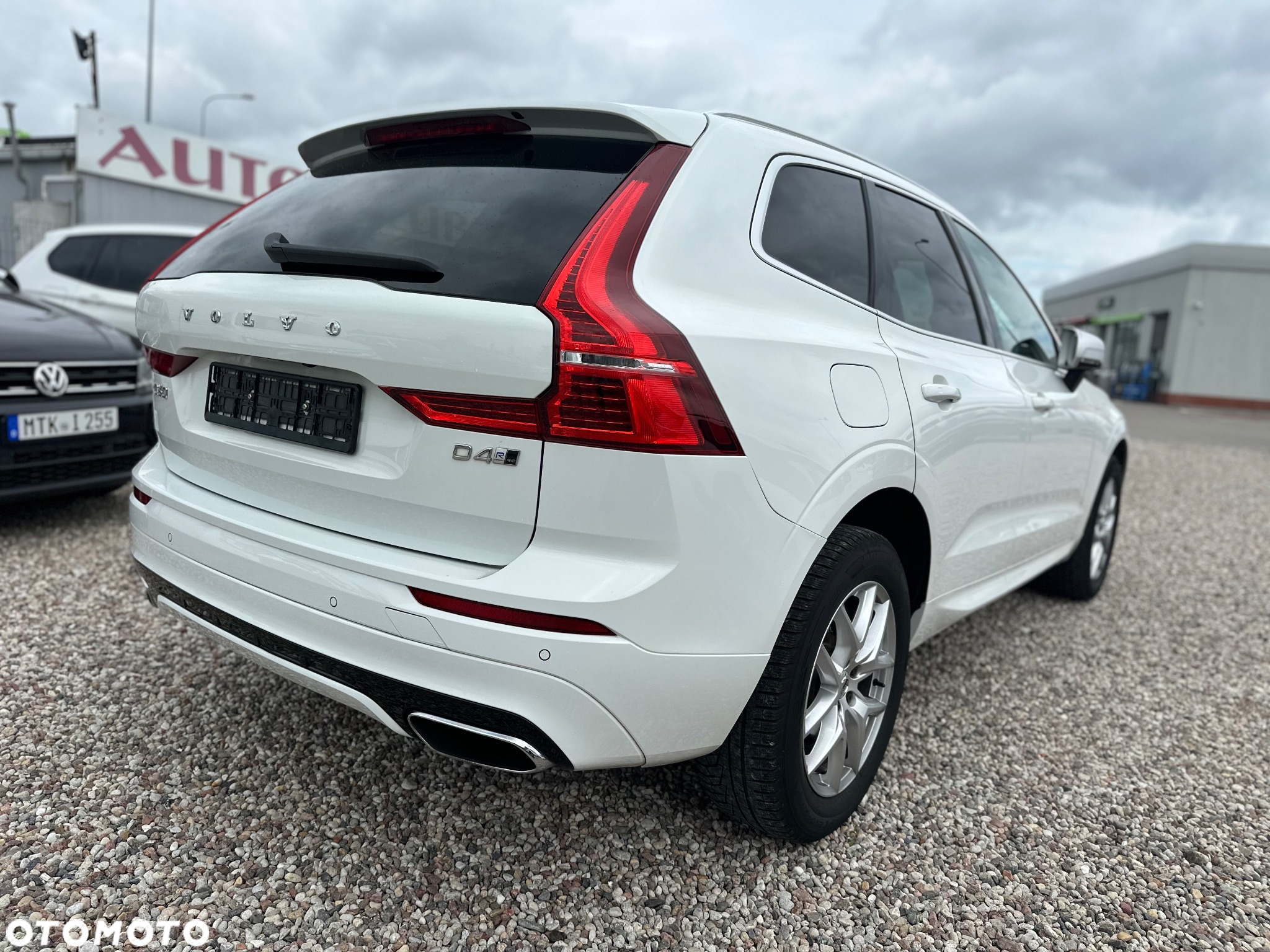 Volvo XC 60 D4 SCR AWD R-Design - 5