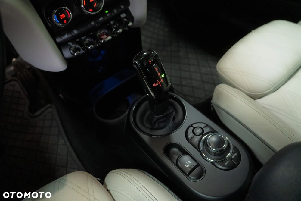 MINI John Cooper Works - 30