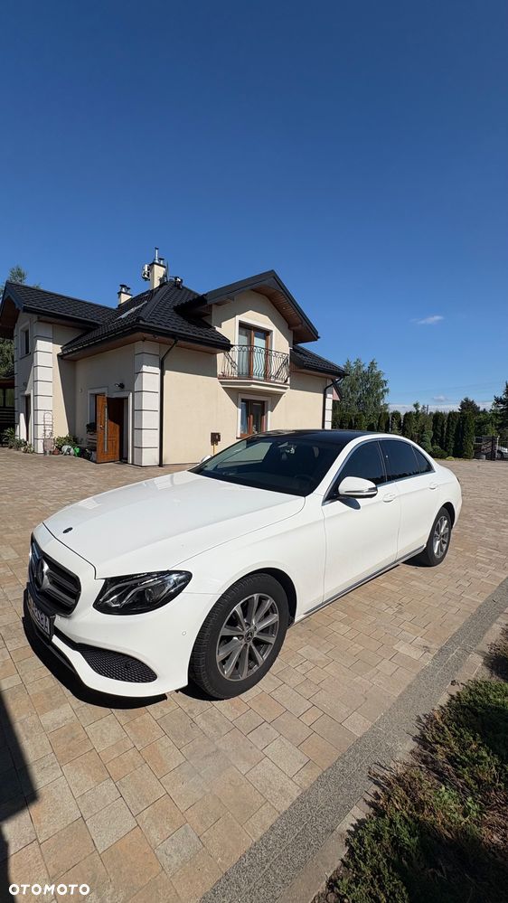 Mercedes-Benz Klasa E 200 d 9G-TRONIC - 4